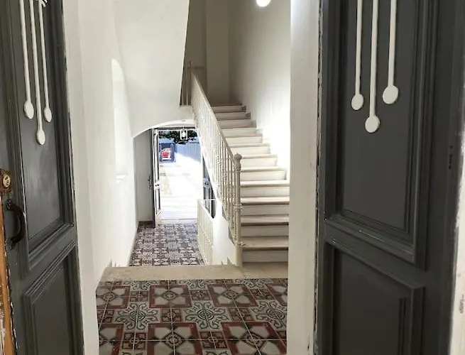 Liberty 2 * Бари